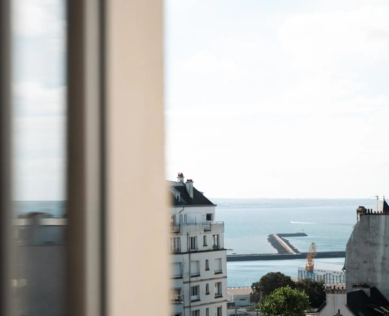 ברסט Hotel Bellevue